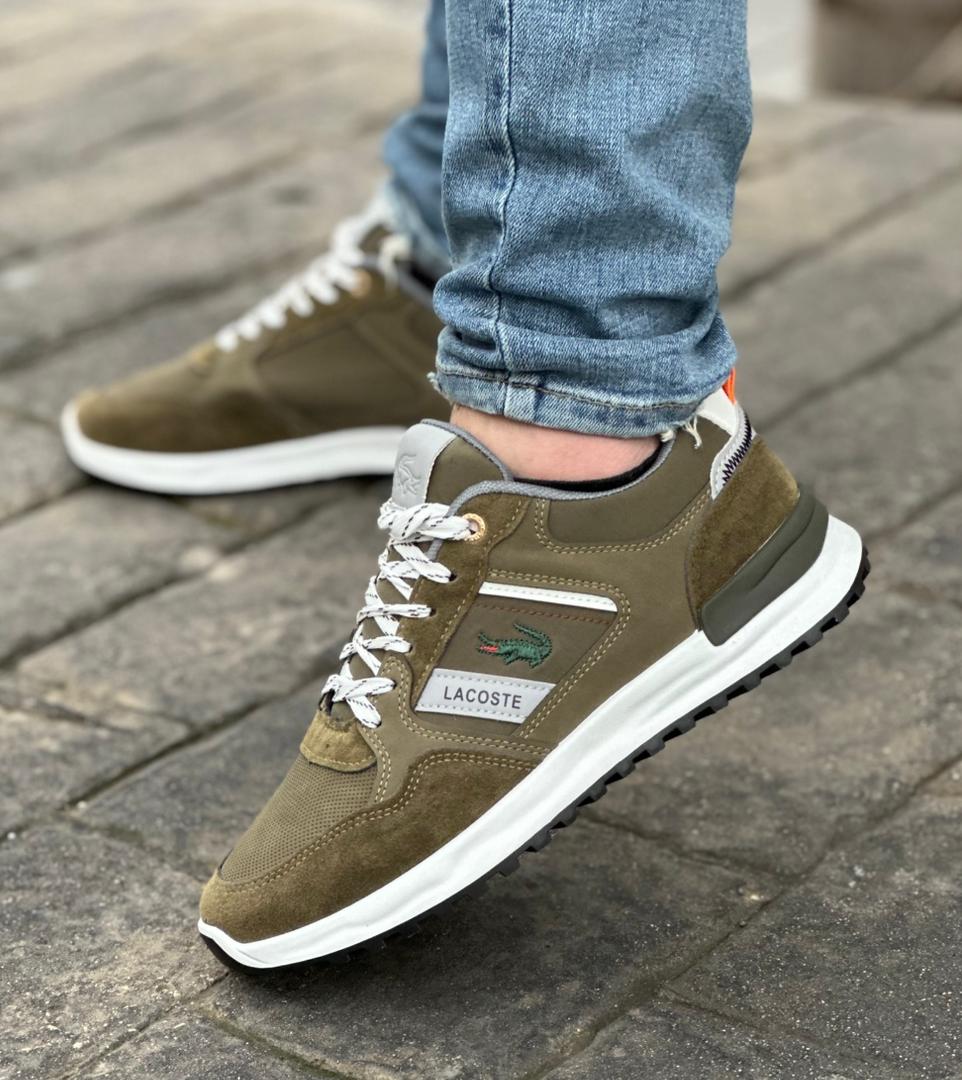 Lacoste 390